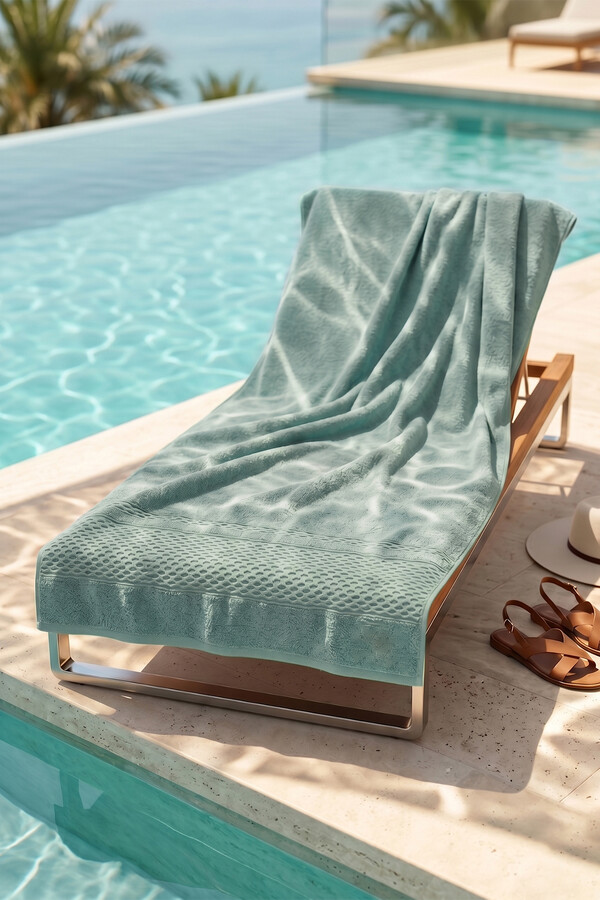 Remsa - 100% Cotton Beach and Pool Bath Towel in Mint (1)
