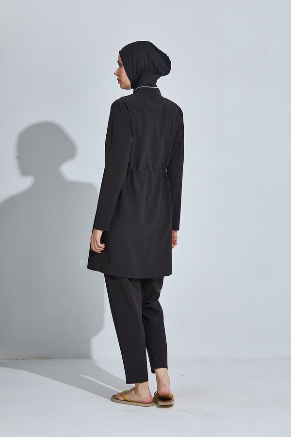 Black Long-Sleeve Full-Cover Swimsuit Set - Thumbnail