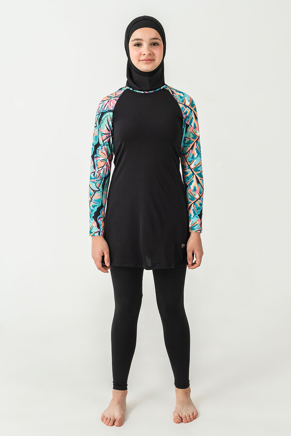 Black Long-Sleeved Full-Cover Swimwear Set - Thumbnail