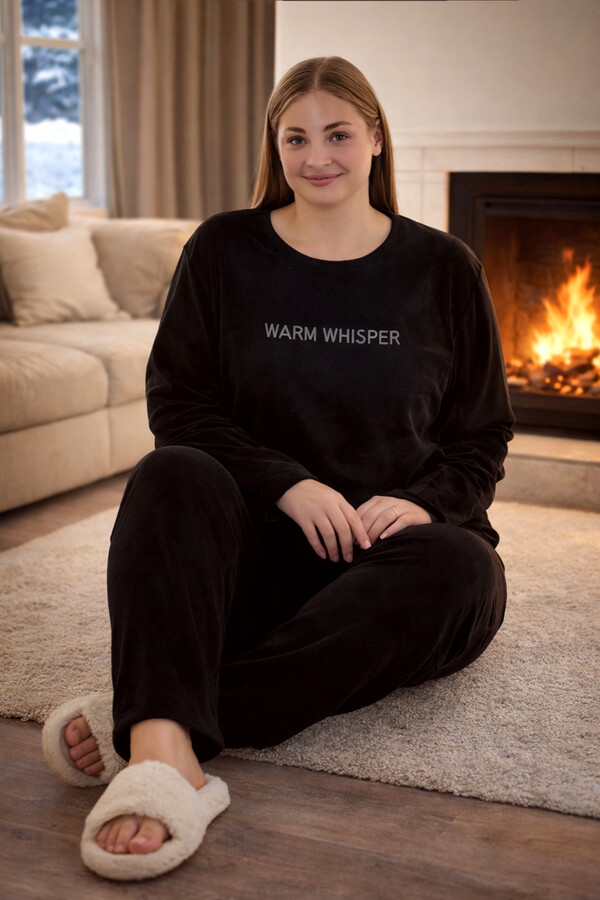 Büyük Beden Kadın Kadife Kumaş Pijama Takımı 13213-3018 Siyah - Thumbnail