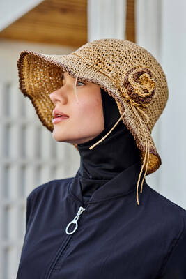 Remsa - Çiçek Detaylı El Örgü Hasır Şapka RŞ-84 Camel