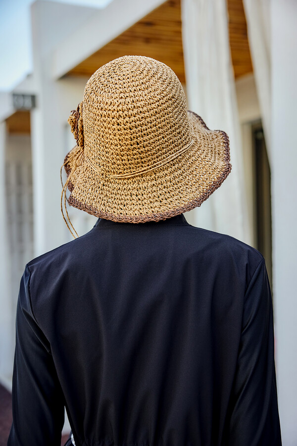 Floral Detail Hand-Knitted Straw Hat RS-84 Camel - Thumbnail