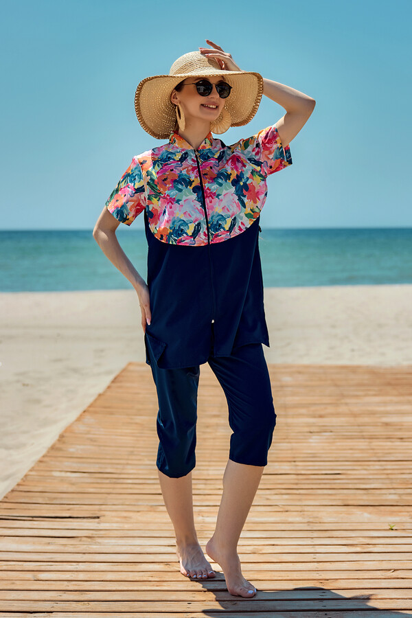 Floral Print Short-Sleeve Half-Covered Swimwear Set - Thumbnail