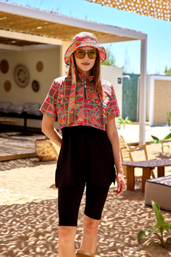 Four-Piece Modest Swimwear Set with Tunic and Capri - Thumbnail