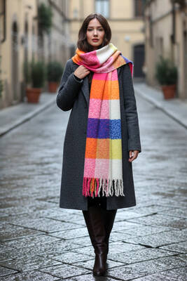 Remsa - Fringed Boucle Scarf Shawl 40x210 cm 1256 Fuchsia