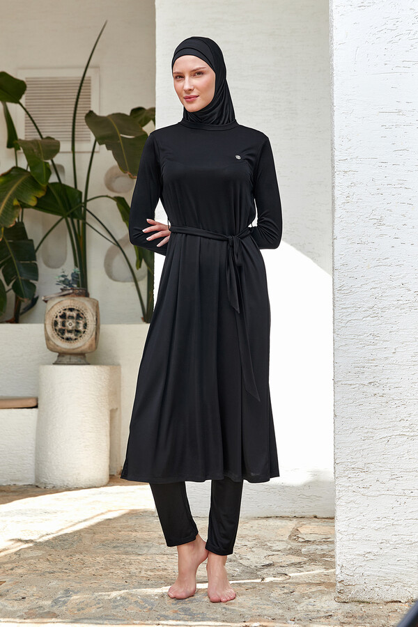 Full-Cover Modest Swimwear Set in Black - Thumbnail