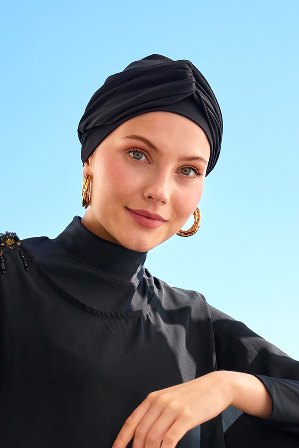 Full-Cover Swimwear Bone in Black RB006-1 - Thumbnail