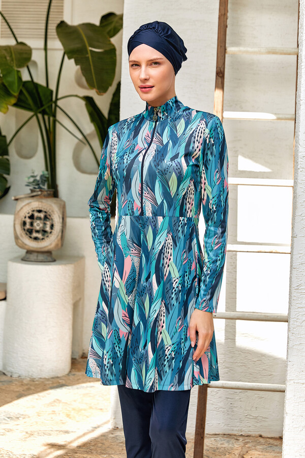 Full-Cover Swimwear Set with Tunic and Accessories - Thumbnail