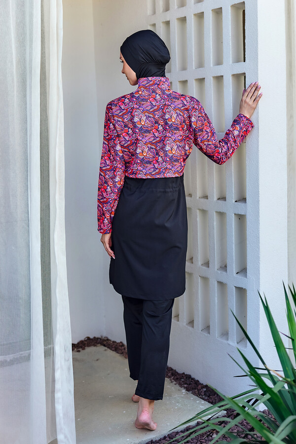 Full-Cover Swimwear Set with Tunic, Trousers, and Head Covering - Thumbnail