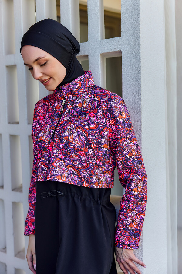 Full-Cover Swimwear Set with Tunic, Trousers, and Head Covering - Thumbnail