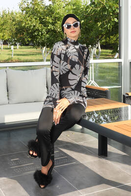 Armes - Full Coverage Stretch Modest Swimsuit 268-515 Black (1) Armes - Full Coverage Stretch Modest Swimsuit 268-515 Black (1)