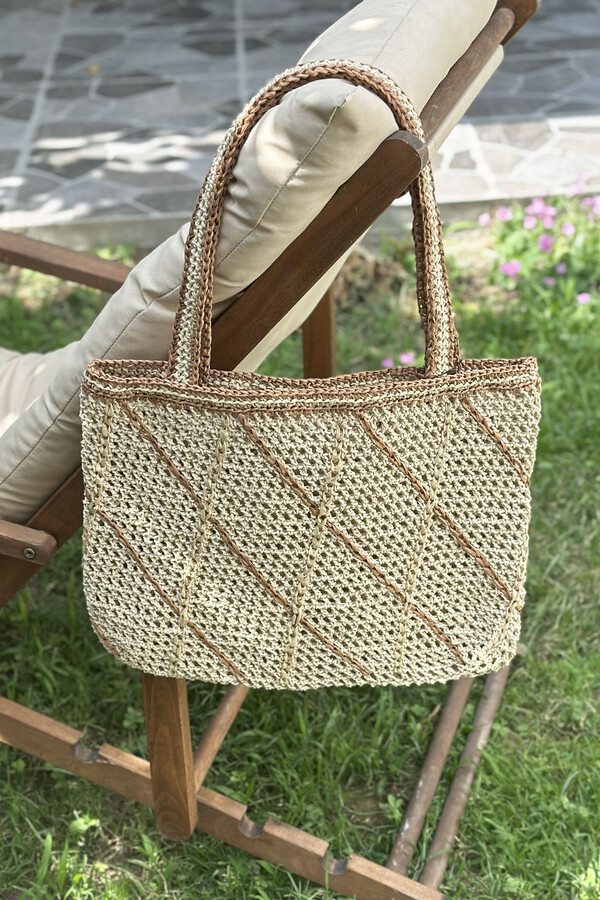 Hand-Woven Rattan Beach Tote Bag - Thumbnail