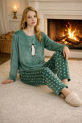 Remsa - Kadın Desenli Kadife Kumaş Pijama Takımı 13313-2256 Yeşil (1)