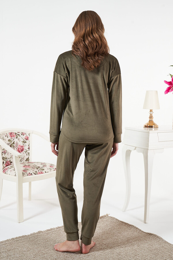 Kadın Kadife Baskılı Pijama Takımı 25382 Haki - Thumbnail