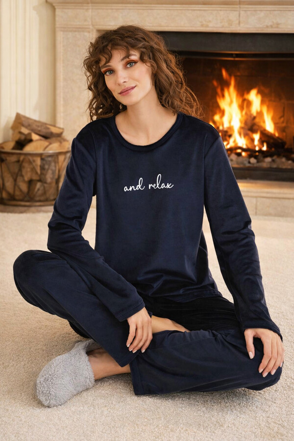 Kadın Kadife Kumaş Pijama Takımı 13166-2785 Lacivert03 - Thumbnail