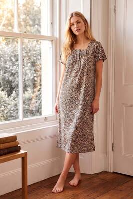 Remsa - Kadın Leopar Desen Kısa Kol Viskon Elbise Pijama 25238-1 Bej