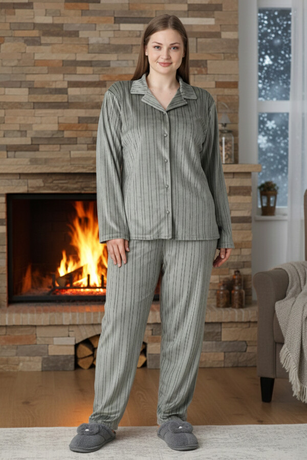 Kadın Önü Düğmeli Kadife Pijama Takımı 25374 Haki - Thumbnail