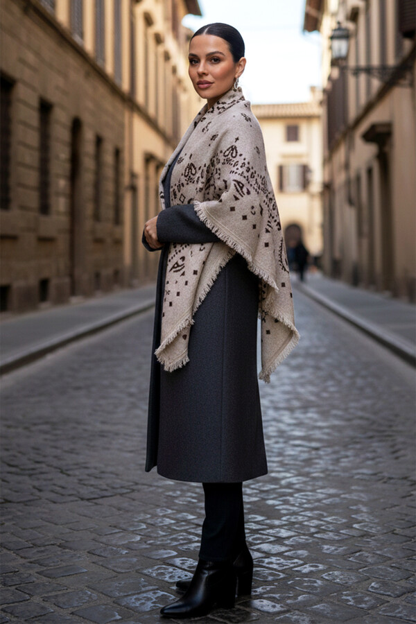 Kaşmir Örgü Desenli Kare Omuz Şalı 108x108 cm 1300 Bej - Thumbnail