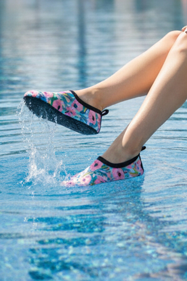 Kaydırmaz Tabanlı Yetişkin Deniz ve Havuz Patiği 01 Çiçek - Thumbnail