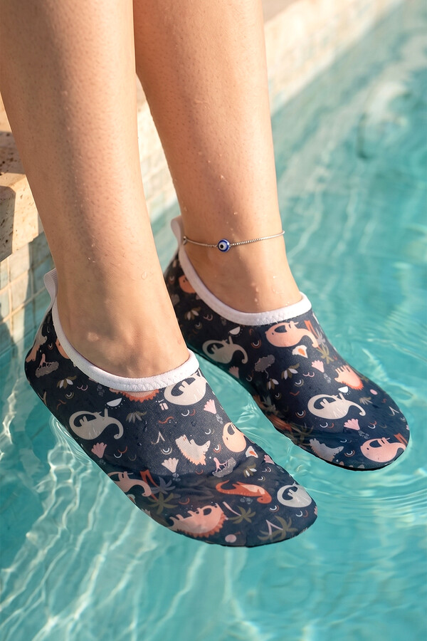 Kids Non-Slip Sea and Pool Water Shoes 15 Charcoal01 - Thumbnail