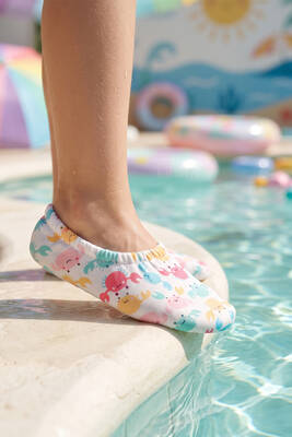 Remsa - Seashell Print Water Shoes for Kids (1)