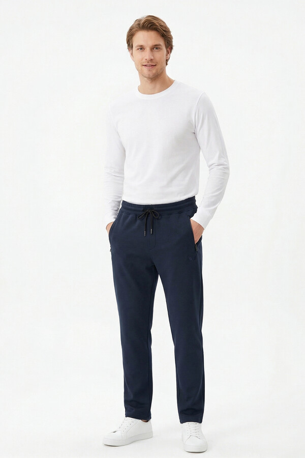 Men's Tapered Straight Leg Elastic Waist Sweatpants in Navy - Thumbnail
