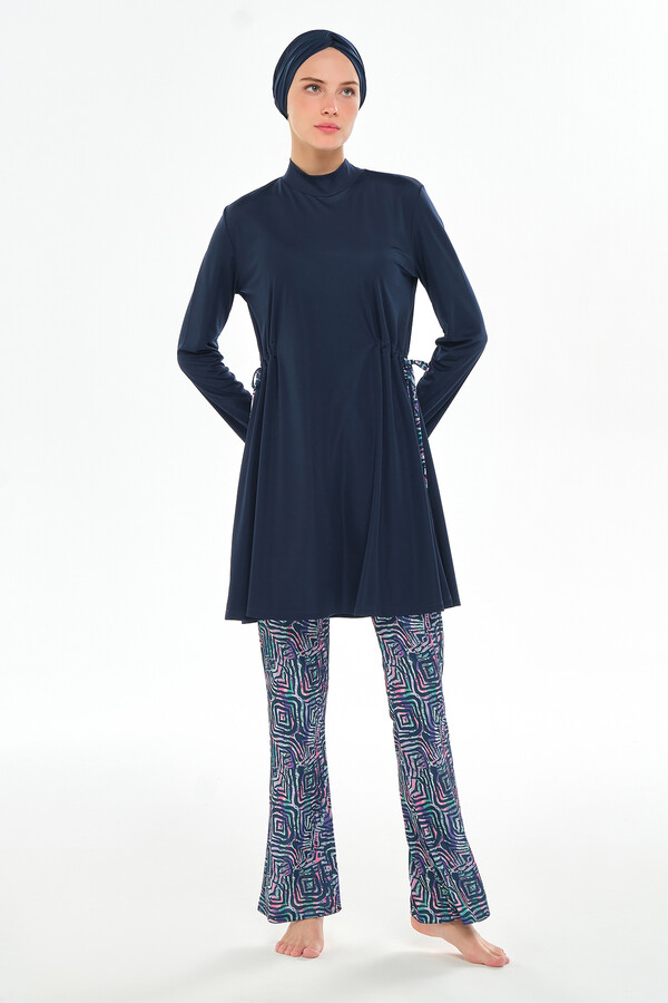 Full-Cover Modest Swimwear Set with Tunic and Patterned Bottoms - Thumbnail