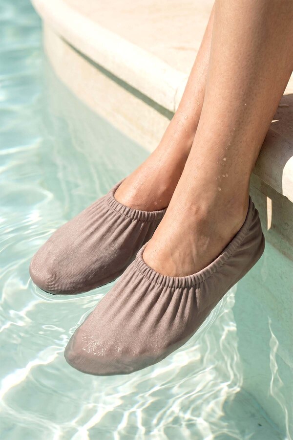 Non-Slip Beach and Pool Foot Covering 02 Taupe - Thumbnail