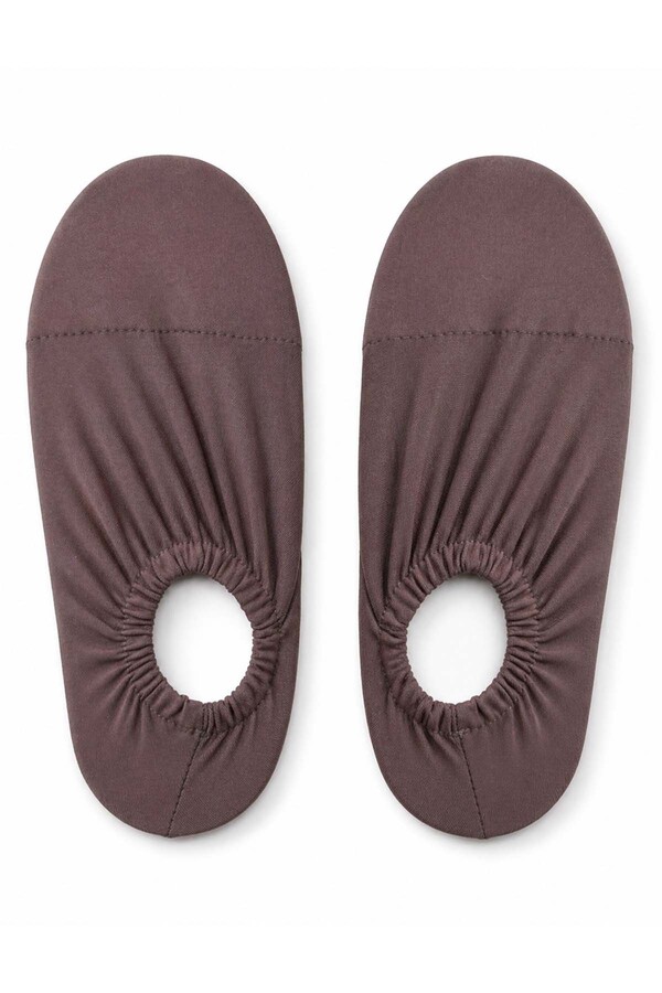 Remsa - Non-Slip Beach and Pool Foot Covering 03 Brown (1)