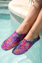 Remsa - Non-Slip Foot Covering for Water Activities in Purple and Pink