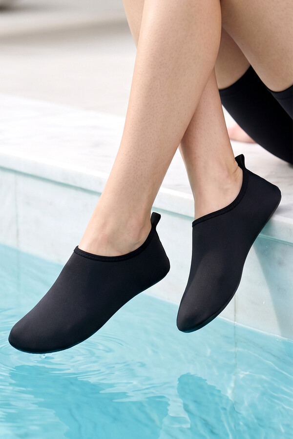 Non-Slip Sea and Pool Water Shoes 19 Black - Thumbnail
