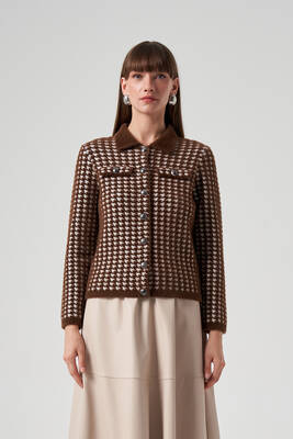 Lale Boutique - Nuss Knit Button Detail Short Cardigan 7007 Brown (1)