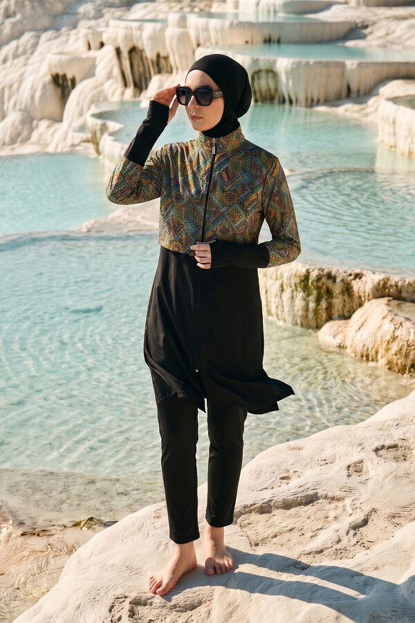 Patterned Long-Sleeve Tunic and Sport Legging Modest Swimwear Set - Thumbnail