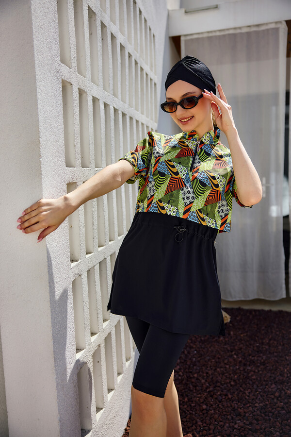 Patterned Short Sleeve Semi-Covered Modest Swimwear Set - Thumbnail