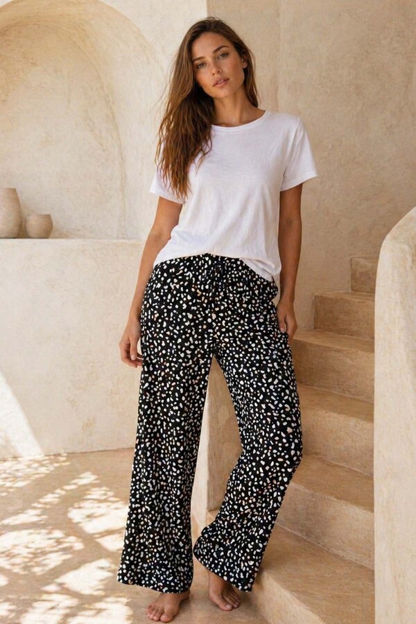 Plus Size Women's Viscose Fabric White Print Knit Lounge Bottoms - Thumbnail