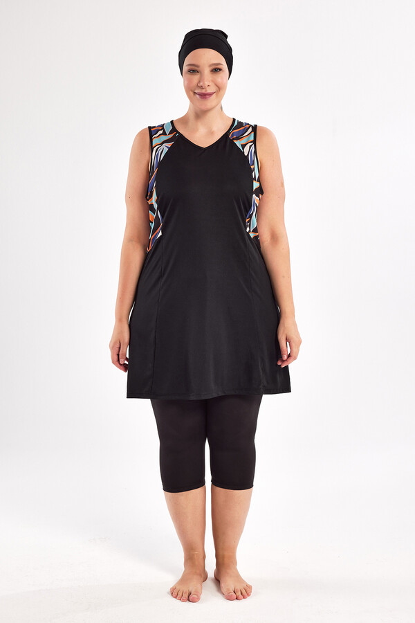 Plus-Size Zero-Sleeve Half-Covered Swimwear Set - Thumbnail