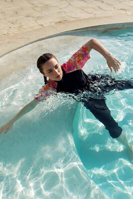 Remsa - R302 Parachute Short Sleeve Half-Covered Swimsuit (1)