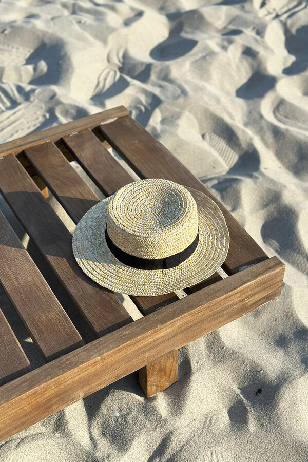 Retro Woven Straw Hat with Contrast Band - Thumbnail
