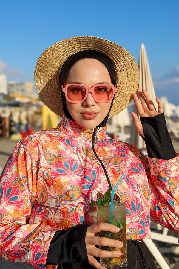 Retro Woven Straw Hat with Contrast Band - Thumbnail