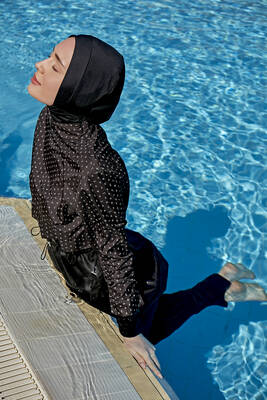 Remsa - Remsa Parachute Fully Covered Hijab Swimsuit with Front Cover R045 Black Monogram Remsa - Remsa Parachute Fully Covered Hijab Swimsuit with Front Cover R045 Black Monogram