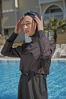 Remsa - Remsa Parachute Fully Covered Hijab Swimsuit with Front Cover R045 Black Monogram (1) Remsa - Remsa Parachute Fully Covered Hijab Swimsuit with Front Cover R045 Black Monogram (1)