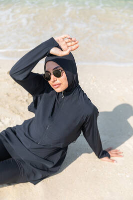 Remsa - Remsa Performance Black Fully Closed Swimwear Hijab R003 Nurhan Remsa - Remsa Performance Black Fully Closed Swimwear Hijab R003 Nurhan