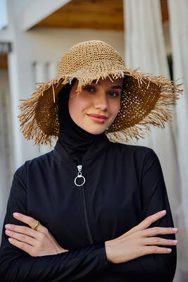 Remsa - Saçak Püskül Detaylı El Örgü Hasır Şapka RŞ-2097 Camel01 (1) Remsa - Saçak Püskül Detaylı El Örgü Hasır Şapka RŞ-2097 Camel01 (1)