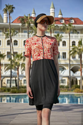 Remsa - Short-Sleeve Stretchy Capri Half-Covered Swimsuit R5003 Melis (1)