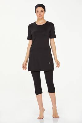 Maresiva - Short-Sleeved Leggings Half-Covered Swimsuit Walt 0572 Black (1)