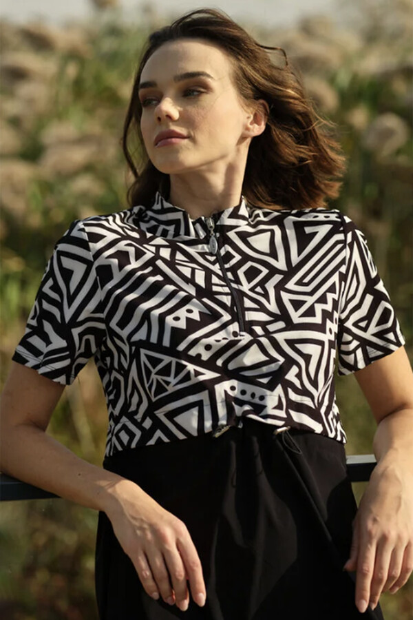 Haliç Mayo - Spor Likra Kısa Kollu Yarı Kapalı Mayo 3417 Siyah Beyaz (1)