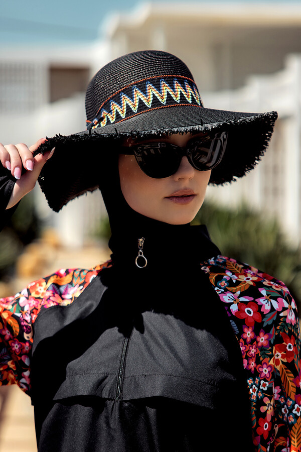 Tassel Trimmed Zigzag Strip Straw Hat RS - Thumbnail