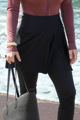 Remsa - Tek Parça Likralı Tenisçi Etek Pareo Remsa - Tek Parça Likralı Tenisçi Etek Pareo