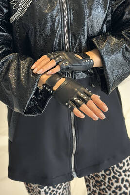 Remsa - Women's Leather Fingerless Gloves with Stud Detail ELD-31 Black (1)
